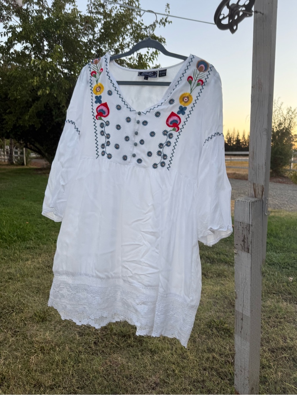 White Embroidered Peasant Blouse - Unknown Brand